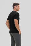 Camiseta Raiz Gola Média · Preto Essência – Algodão Egípcio