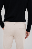 Calça Aura · Alfaiataria Leve · Off White