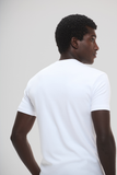Camiseta Raiz Gola Média · Branco Essência – Algodão Egípcio