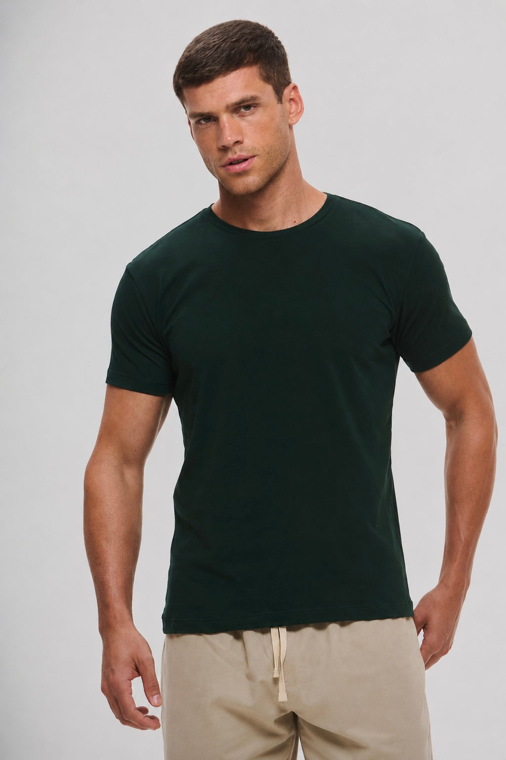 Camiseta Origem · Lisa – Verde Floresta – Algodão Egípcio