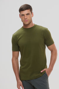 Camiseta Raiz Gola Média · Verde Cerrado – Algodão Egípcio