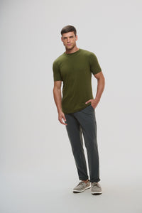 Camiseta Raiz Gola Média · Verde Cerrado – Algodão Egípcio