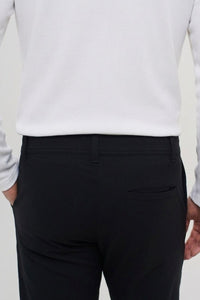 Calça Aura · Alfaiataria Leve · Preta